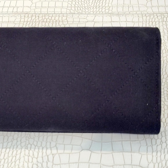 Brand New CHANEL Quilted Eyeglasses Sunglasses Case with Gold CC/CC Cloth/CC Box - Picture 8 of 12